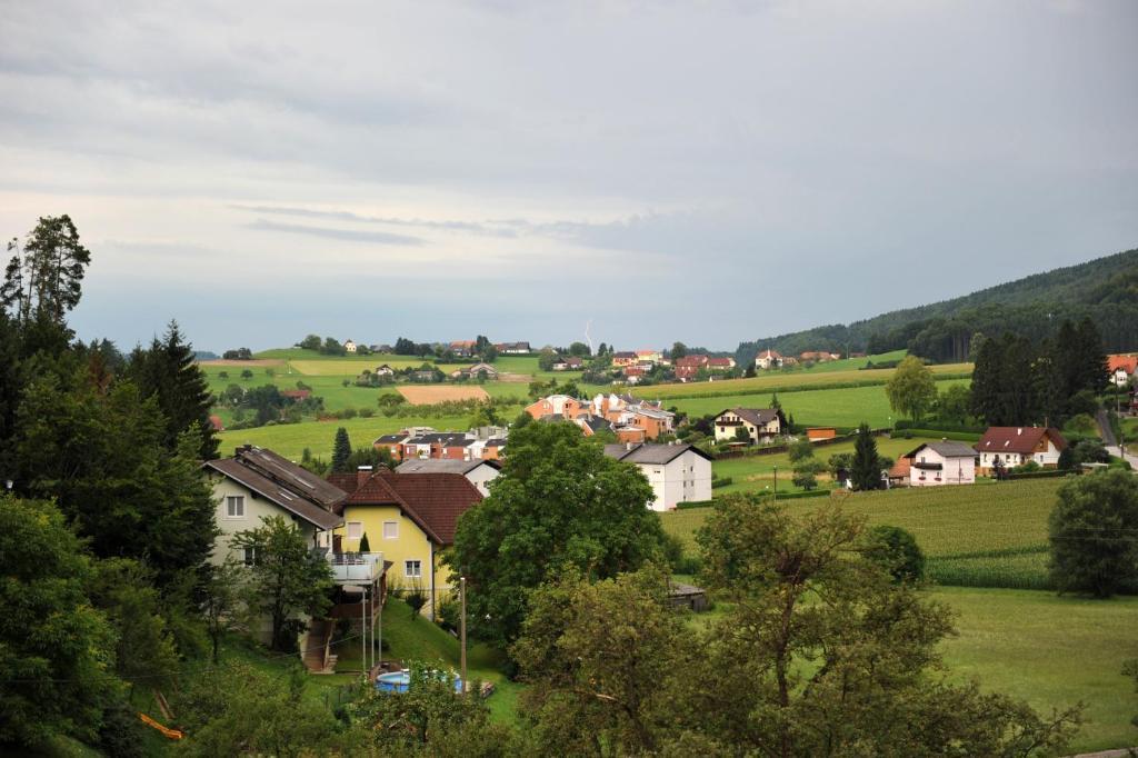 Gasthaus - Gaestehaus Schusterbauer Rein Kamer foto
